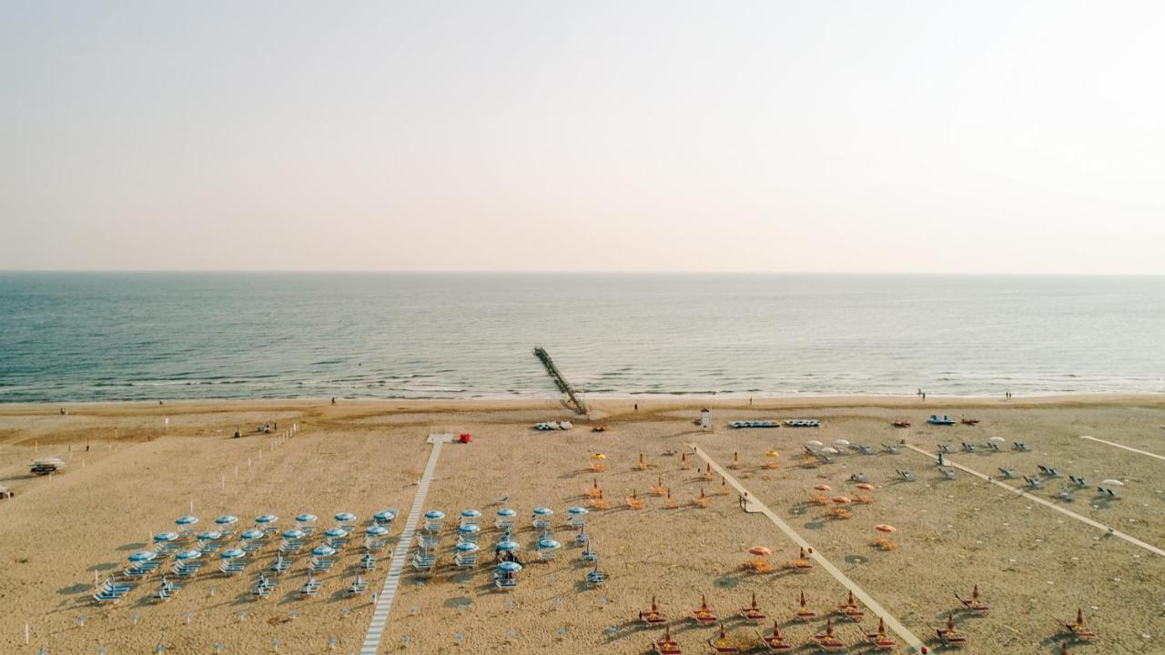 Hotel Beverly Rimini Dış mekan fotoğraf