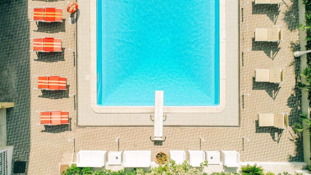 Hotel Beverly Rimini Dış mekan fotoğraf