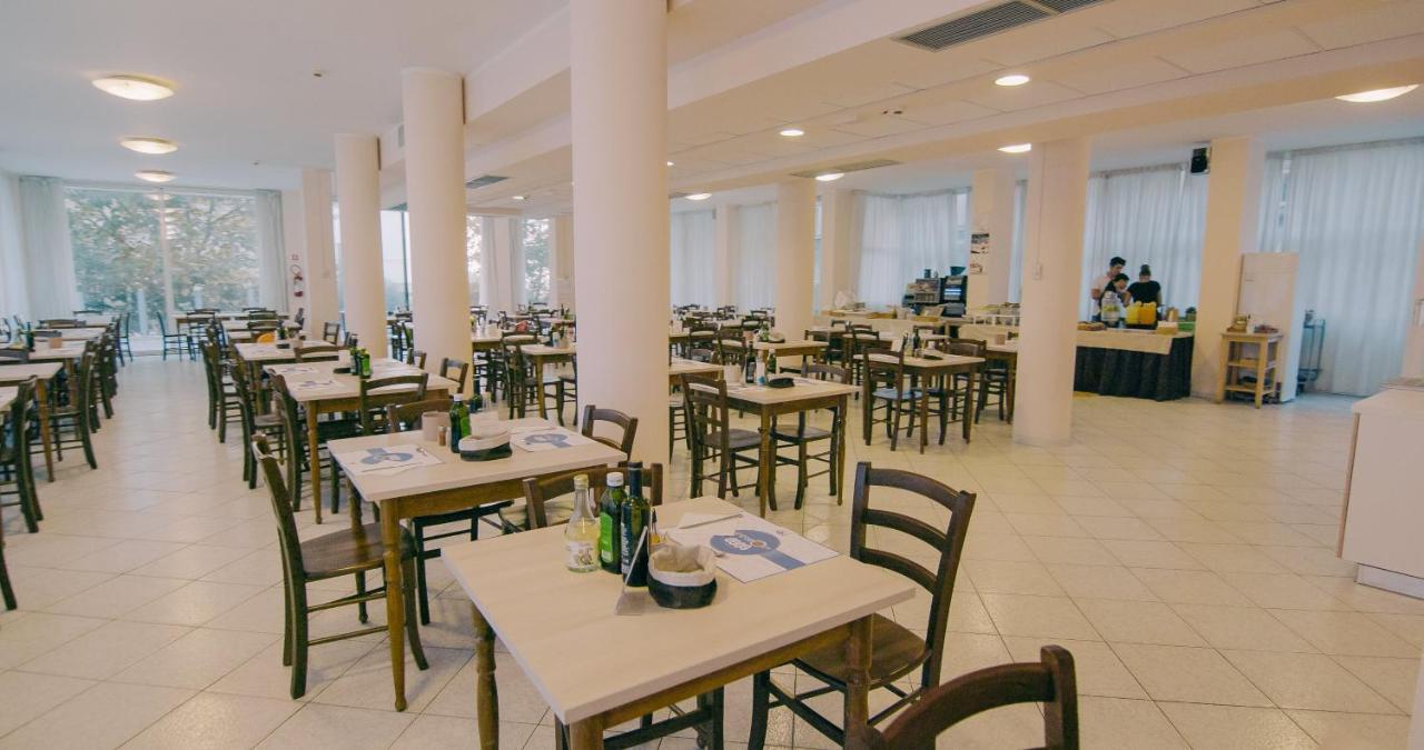 Hotel Beverly Rimini Dış mekan fotoğraf