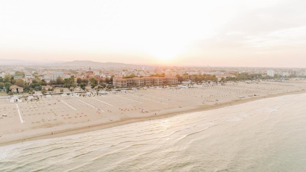 Hotel Beverly Rimini Dış mekan fotoğraf