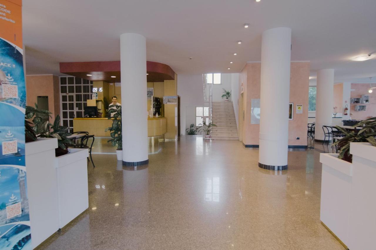 Hotel Beverly Rimini Dış mekan fotoğraf