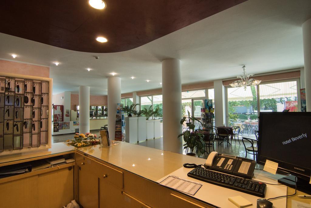 Hotel Beverly Rimini Dış mekan fotoğraf
