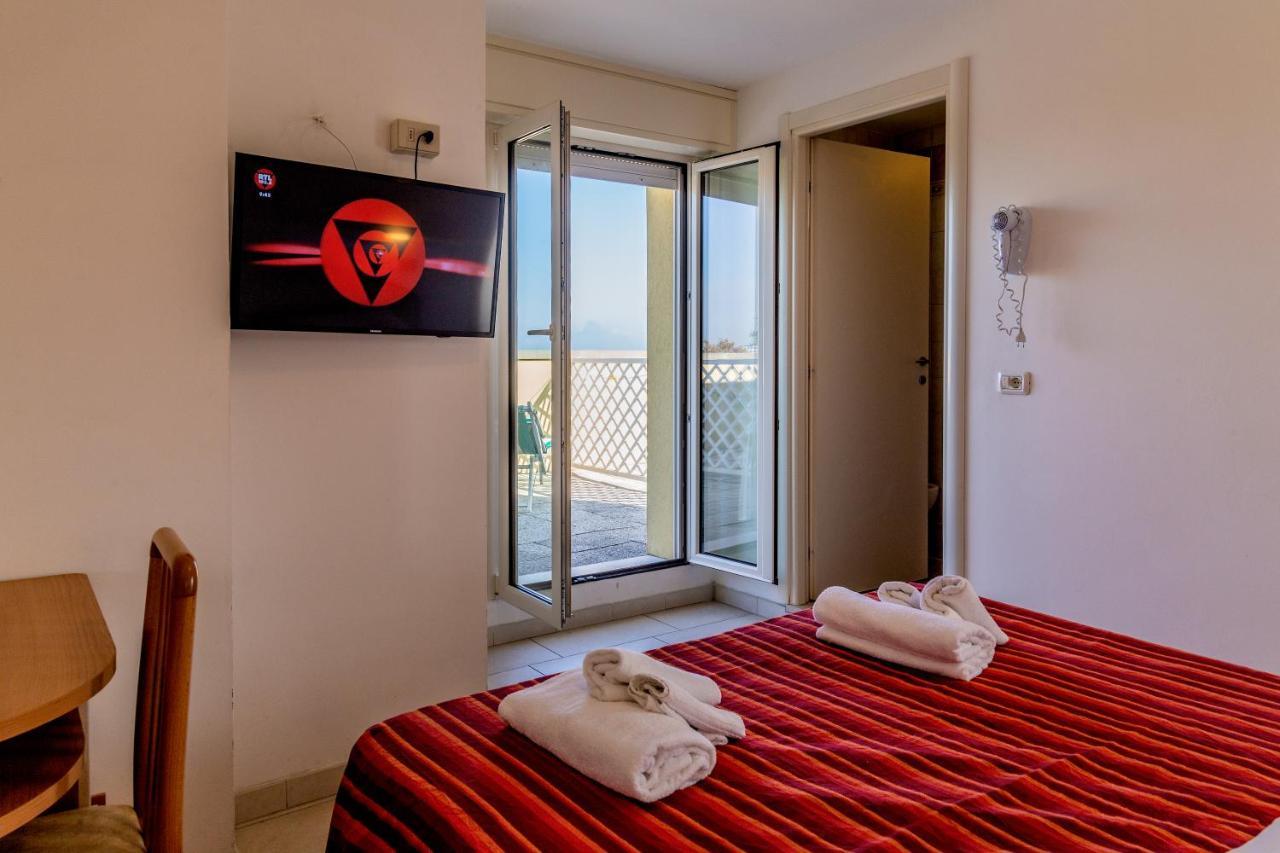 Hotel Beverly Rimini Dış mekan fotoğraf