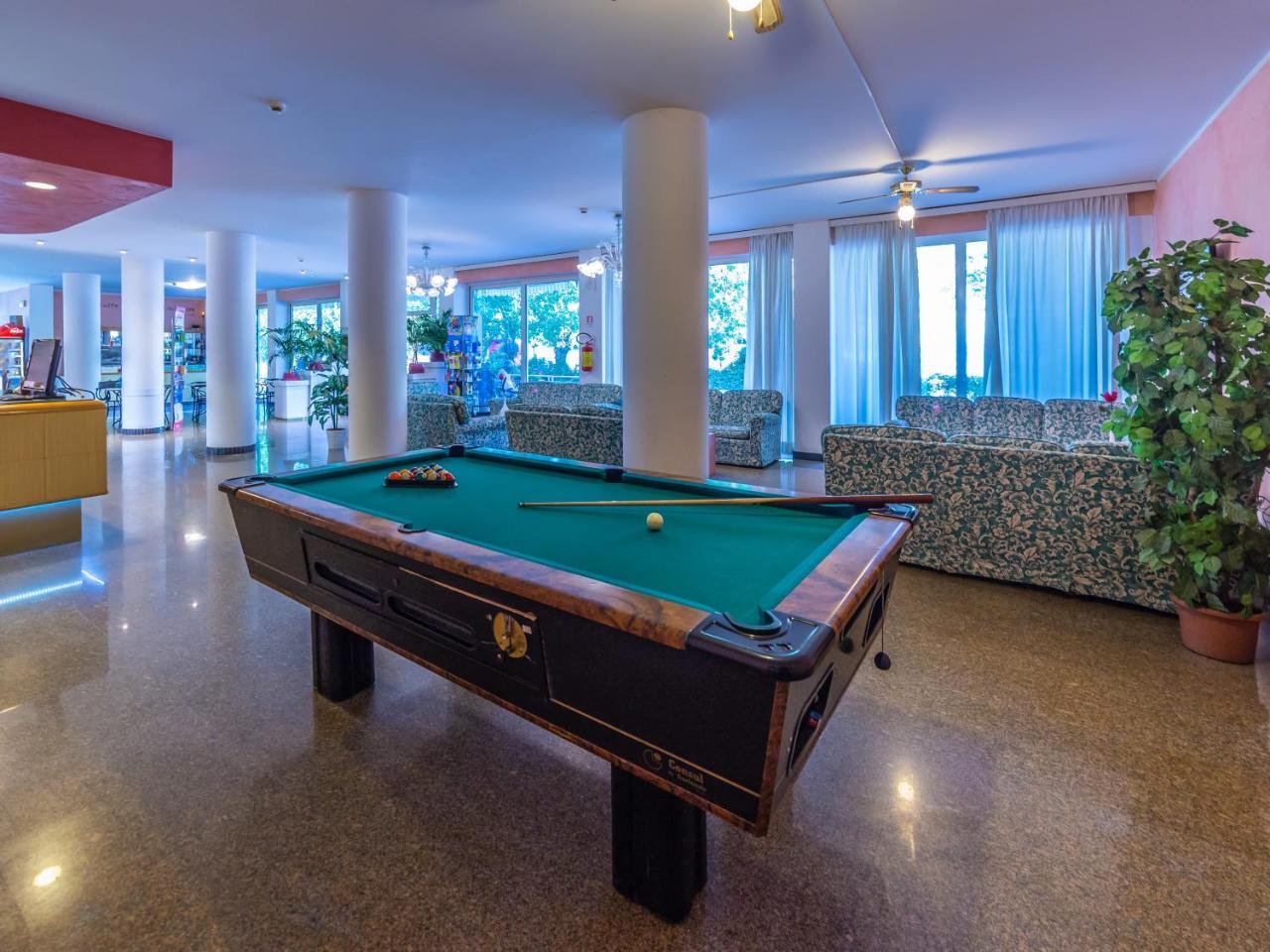 Hotel Beverly Rimini Dış mekan fotoğraf