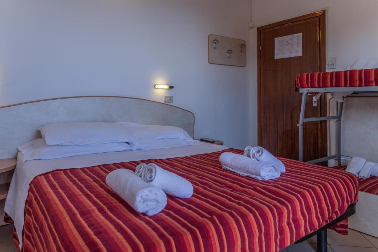 Hotel Beverly Rimini Dış mekan fotoğraf